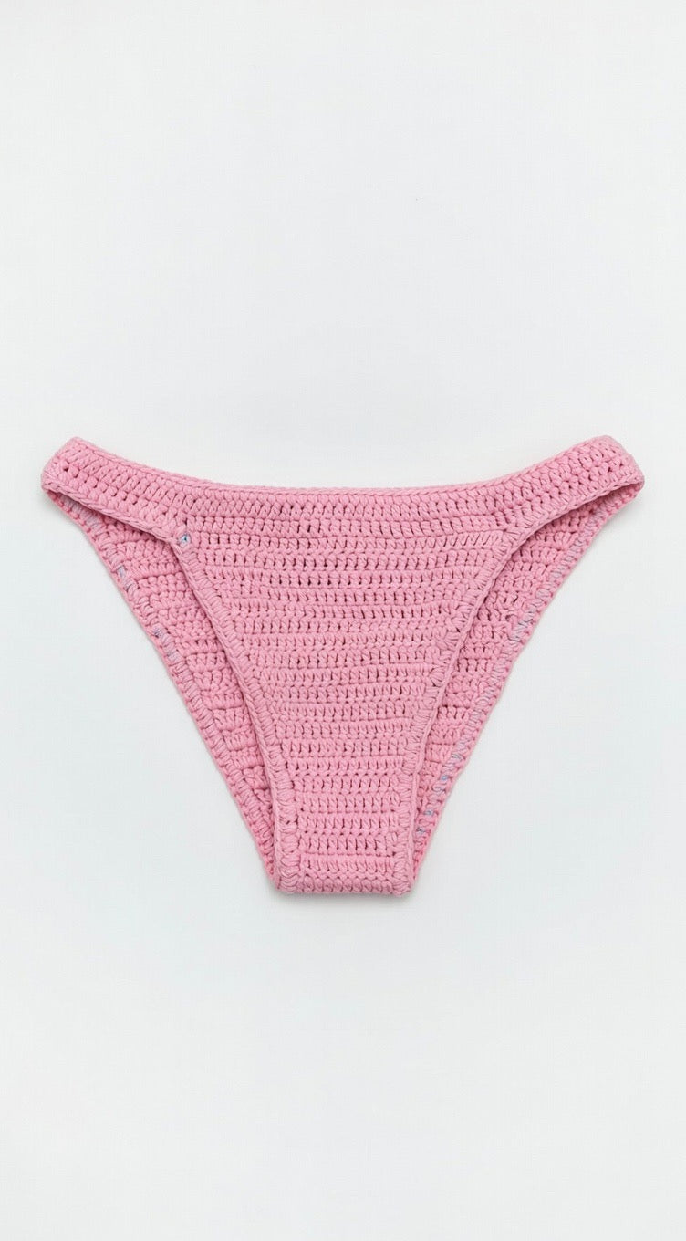 Briefs bubble gum